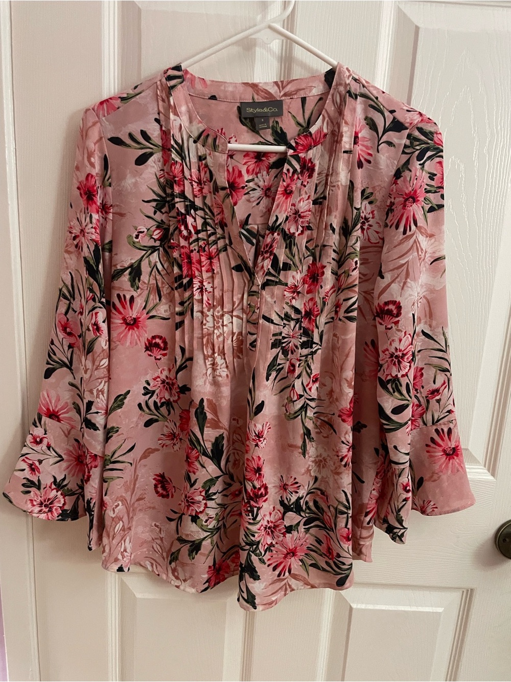 Style & Co. Pink Floral Pintuck V-Neck Blouse